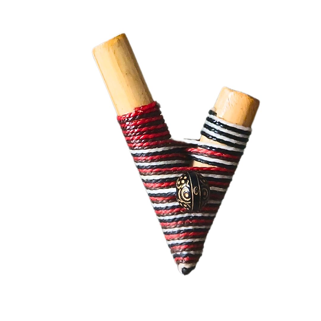 Kuripe Linha Waxed Ver Pre e Branco com Miçangas - Bambu - SKU130745
